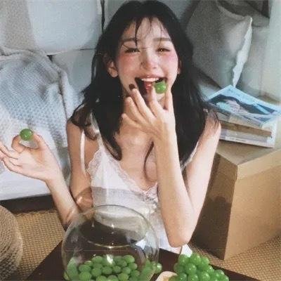 三跟四傍粤语